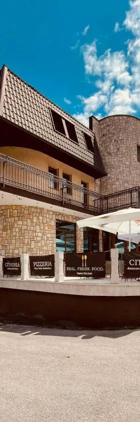 Hotel Citadela, Hotel in Raskršće