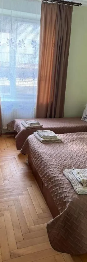 Готель "Український Дворик", Hotel in Lwiw