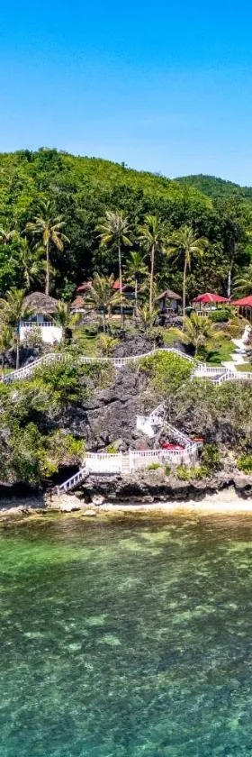 Blue Star Dive and Resort, Hotel in Anda