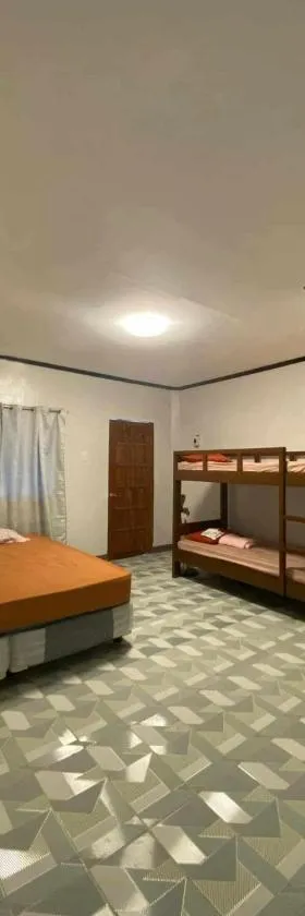 4A's Lodging, Hotel in Daanbantayan