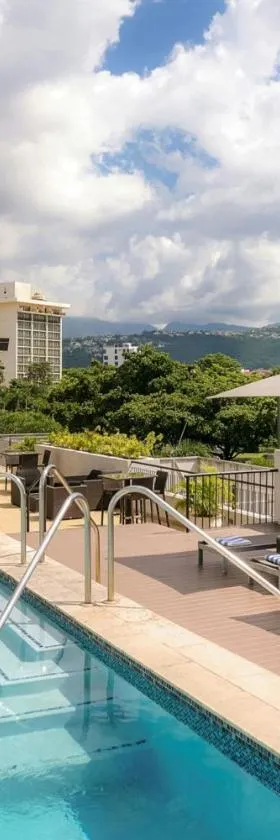 Courtyard by Marriott Kingston, Jamaica, Hotel in Kingston