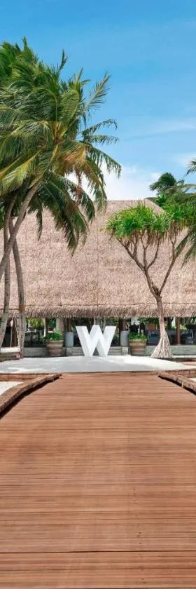W Maldives, Hotel in Fesdu Island