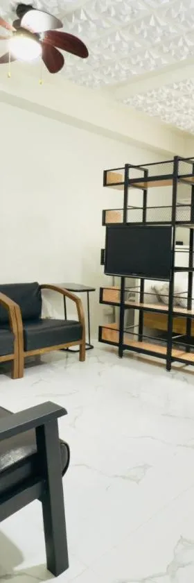 Modern Simplicity: Cozy @Nuvali, Hotel in Pitland