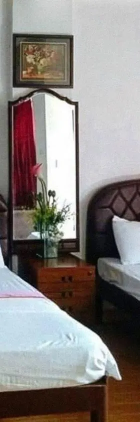 RedDoorz at RHR Tourist Inn Canlaon, Hotel in Kabankalan
