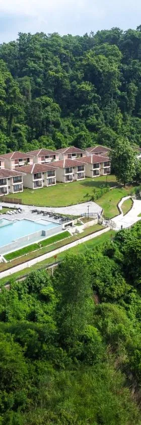 Regenta Resort & Spa By Riverside, Chitwan, Hotel in Chitwan