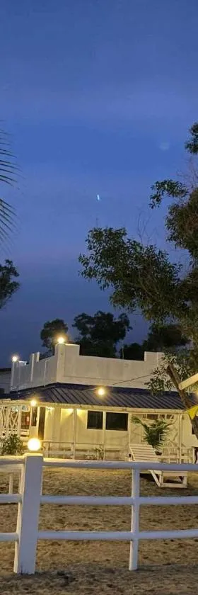 Sakâ Sakâ Beach House, Hotel in Sipalay