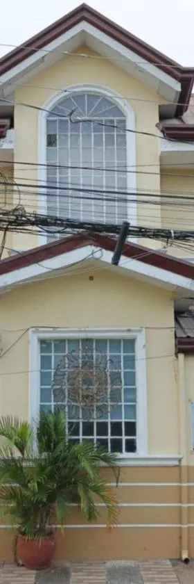 JoMckayl Apartelle Naga City Bicol, Hotel in Naga