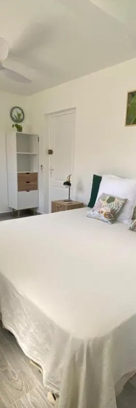 Chambre double bas de Villa, Hotel in Fort-de-France