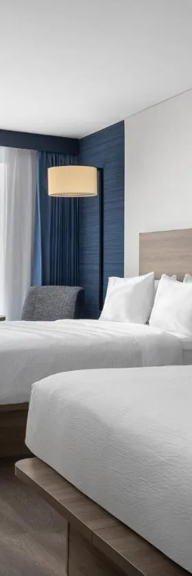 Holiday Inn Express Montreal Airport - St-Laurent by IHG, Hotel in Montreal