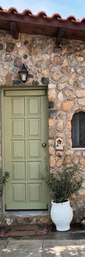 Garden's House, Hotel in Spáta