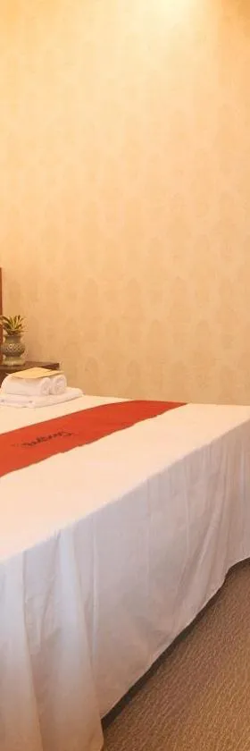 RedDoorz Premium at Regency Sunset Hotel, Hotel in Angeles