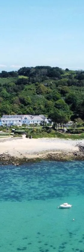 The White House Hotel, Hotel in Herm