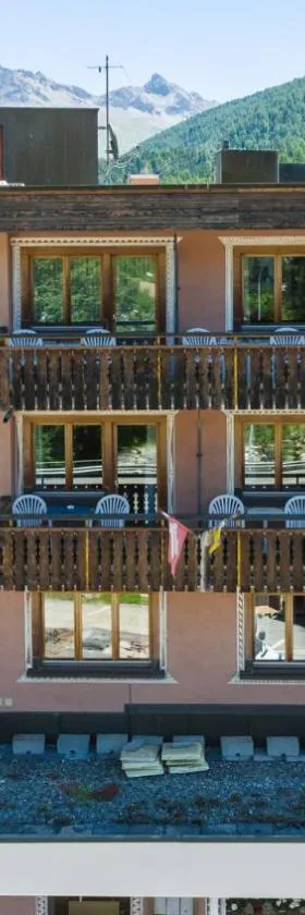 Hotel Corvatsch - Web Check-in, Hotel in St. Moritz