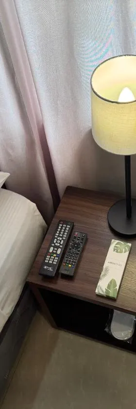 Soi Suites, Hotel in Talibon