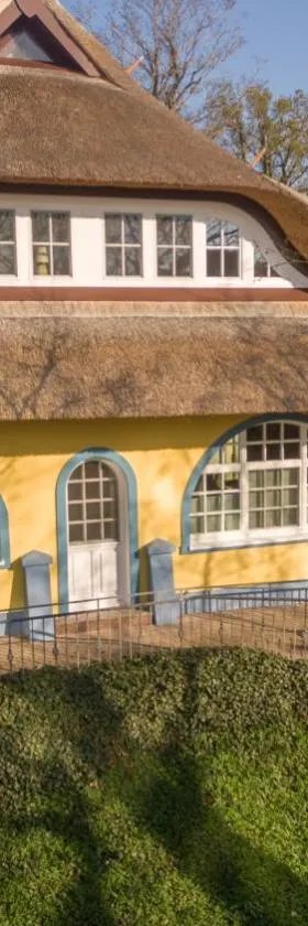 Gästehaus Bergfalke, Hotel in Ahrenshoop