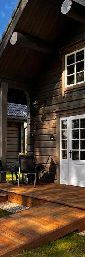 Gaujas Plostnieku Namiņi, Hotel in Strenči