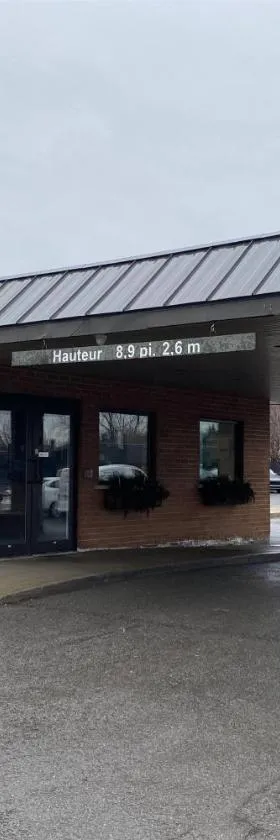 Ramada by Wyndham Laval, Hotel in Laval