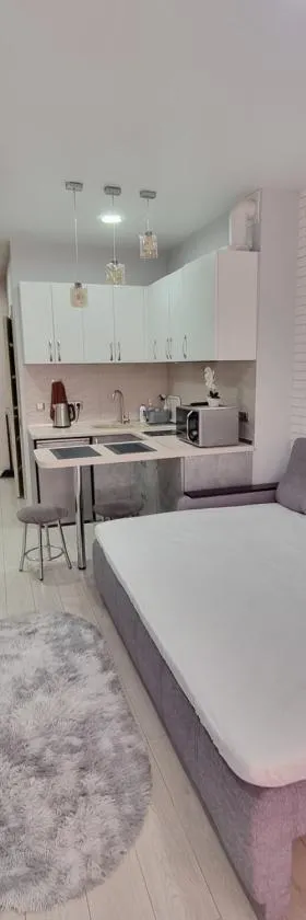 Уютная квартира на сутки с видом на Море и близостю пляжа, Hotel in Kryschaniwka