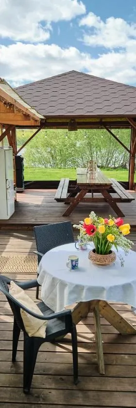 Kempings Daugmales, Hotel in Landzāni