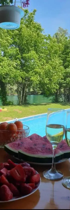 Vikendica Mimiena, Hotel in Račić