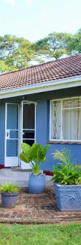 2 bedroomed house with a lovely garden - 2177, Hotel in Mutare