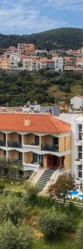Paradise Hotel, Hotel in Samos