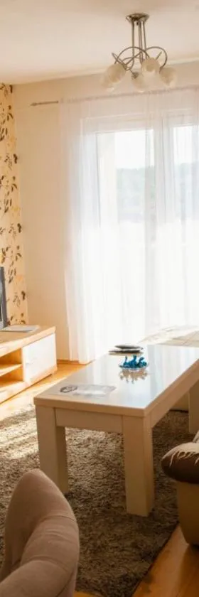 Apartman MAJNA, Hotel in Modriča