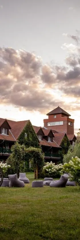 Waldhotel Eiche, Hotel in Burg