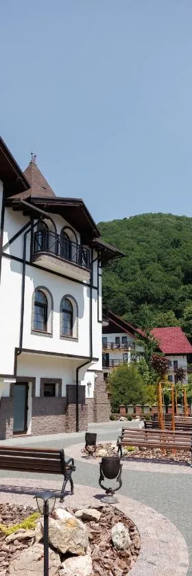 Апартаменти в центрі Шаян, Hotel in Shayan