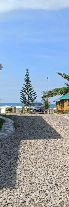 Seabreeze Beachfront Home and Cottages new management, Hotel in San Juan