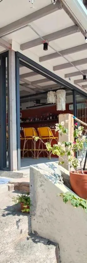 La Ud Lounge and Hostel, Hotel in San Juan