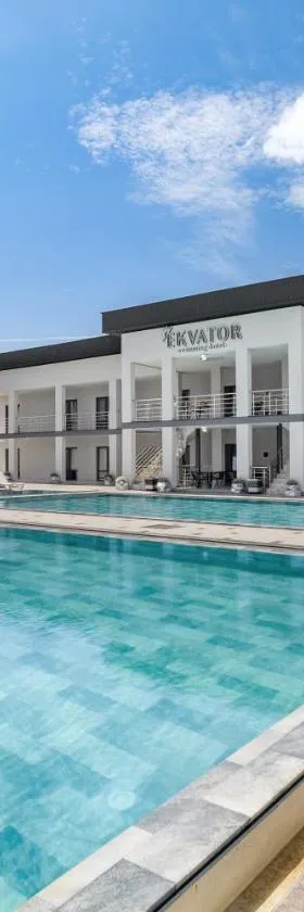 EKVATOR Hotel NEW 2025, Hotel in Solotwyno
