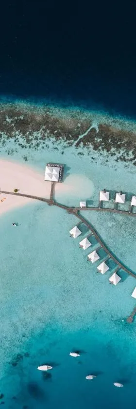 Diamonds Athuruga Maldives Resort & Spa, Hotel in Athuruga