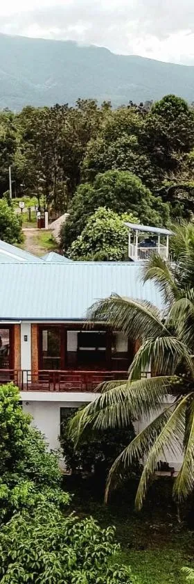 Paruparong Bughaw Ecofarm Resort, Hotel in Quezon