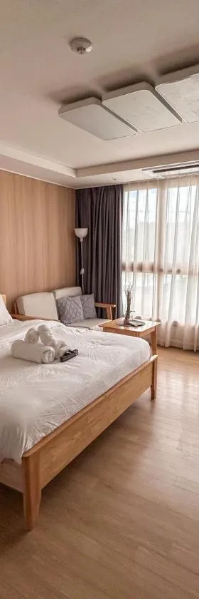 D' Heights Monterrace Lake Condo, Hotel in Mabalacat