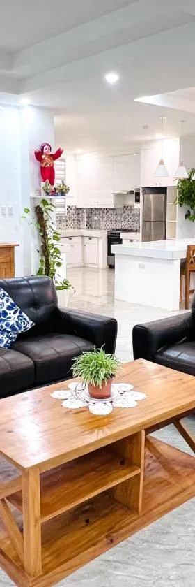 Taylors Plantacion Resort- Grande Ground Floor, Hotel in Tangaro
