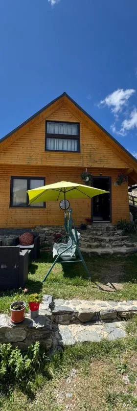 Prokoško jezero Zlatna koliba, Hotel in Fojnica