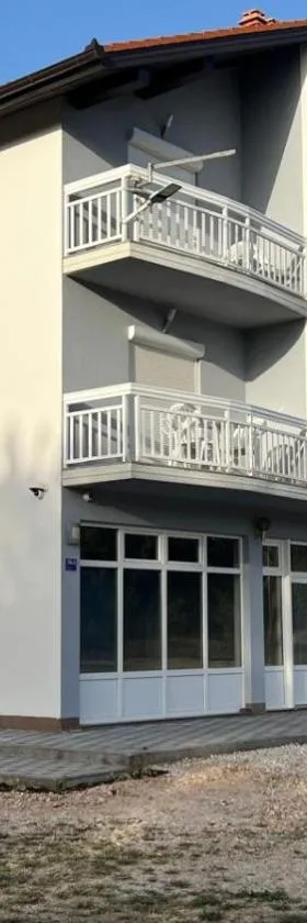 Curic's Tranquil Stay, Hotel in Zidine
