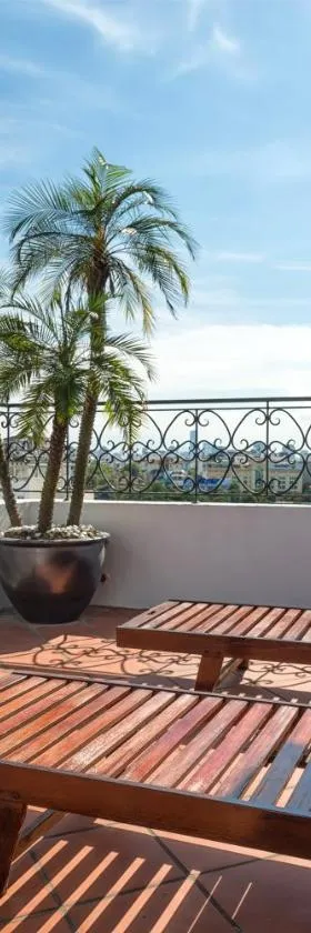 Hanoi E Central Luxury Hotel & Restaurant, Hotel in Hanoi