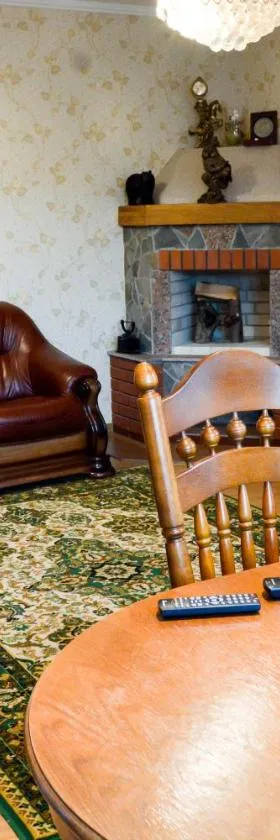 Садыба Полыцька, Hotel in Guta