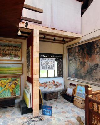 Posnya Seni Godod Art Gallery & Homestay