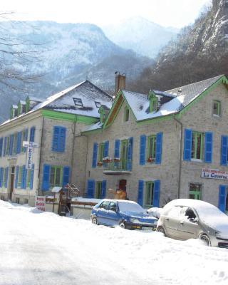 Auberge La Caverne