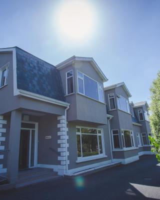 Diamond Hill Country House
