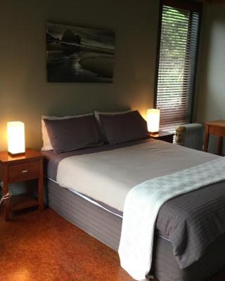 Piha Beachstay Accommodation