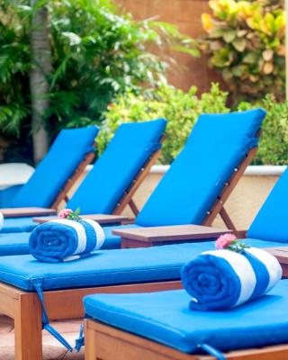 Abbey Del Sol - Beach-steps condos