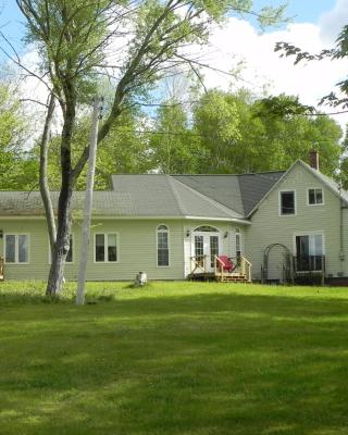 Rumi Guest House on the Cabot Trail