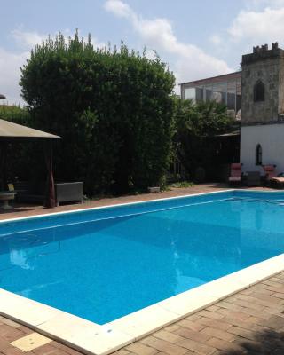 Villa Guelfi