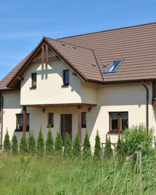 Krzywy Domek w Ostrowie Morza Brzeg