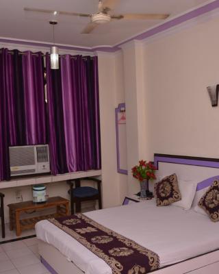 Hotel Yatri International