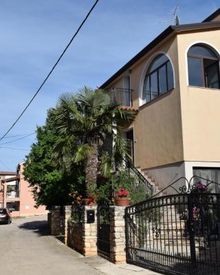Studio apartman Mia